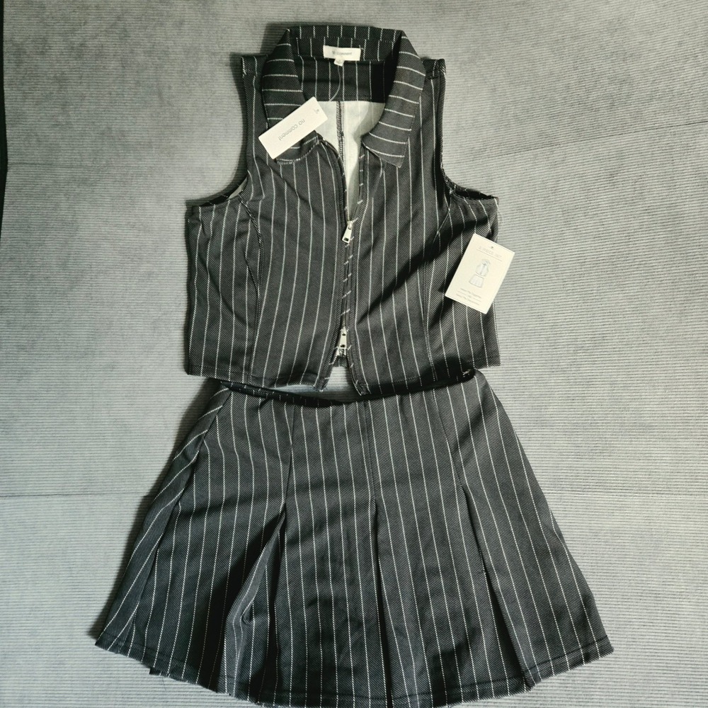 Halloween School Girl 2 Piece Set Women S Gray New Pinstripe Zip Top Skirt